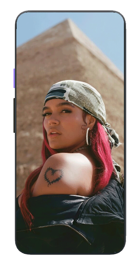 Carcasa Personalizada Karol G